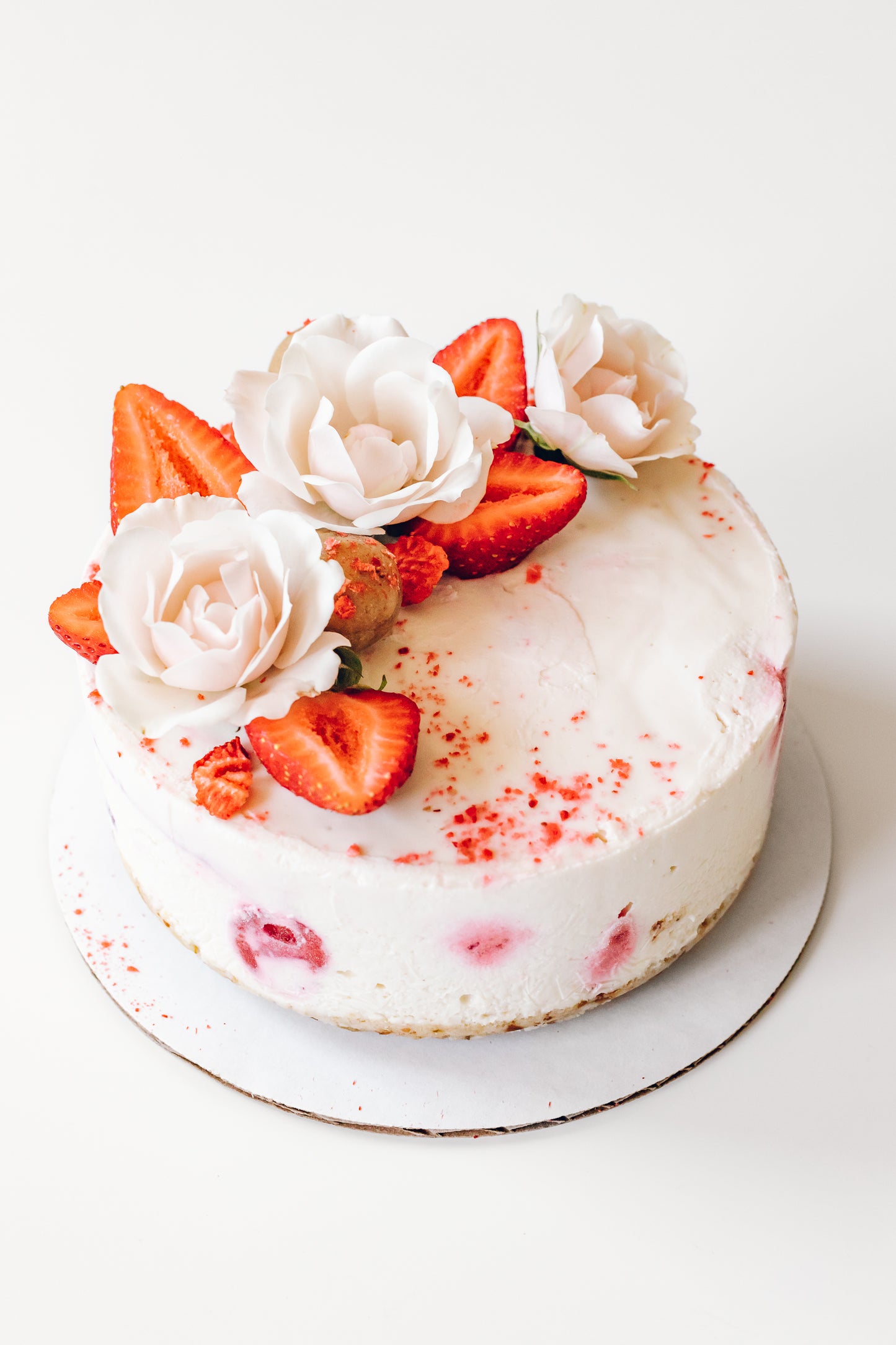 Strawberries and Cream Cake (Best Seller)